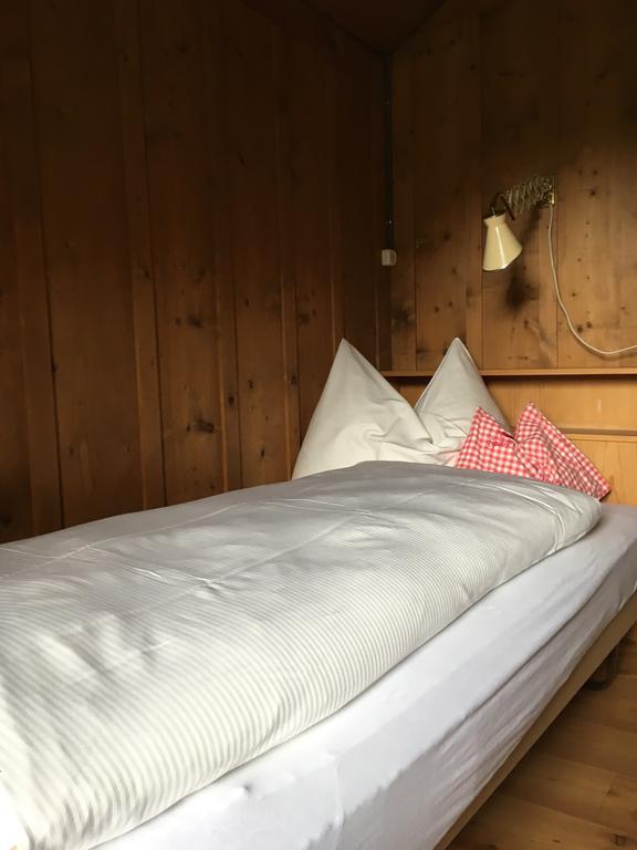 Gasthaus Spinas Bever Extérieur photo