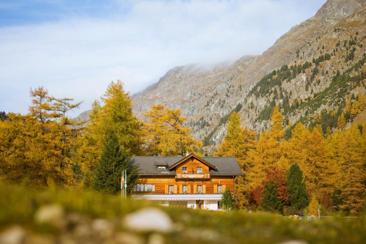 Gasthaus Spinas Bever Extérieur photo
